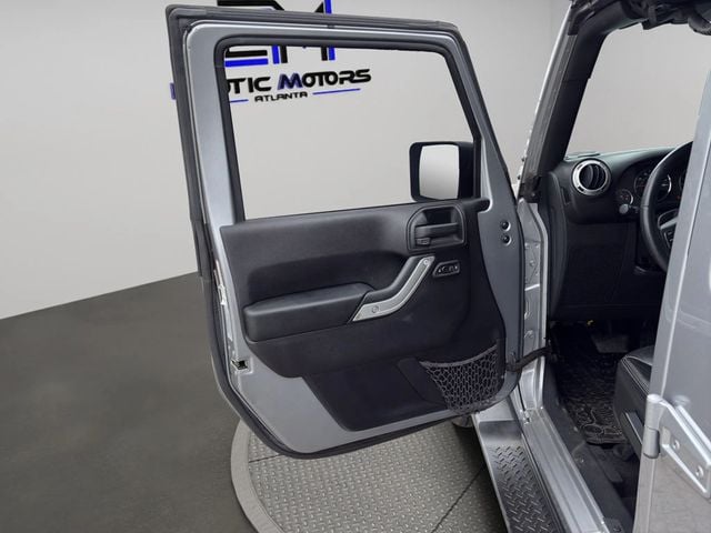 2016 Jeep Wrangler Unlimited 4WD 4dr Sahara - 23023848 - 20