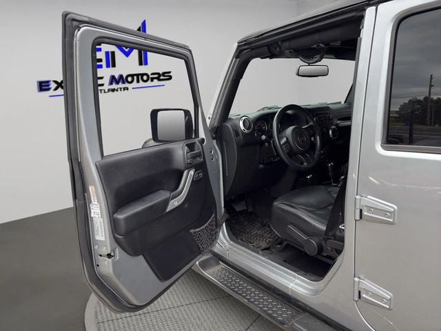 2016 Jeep Wrangler Unlimited 4WD 4dr Sahara - 23023848 - 22