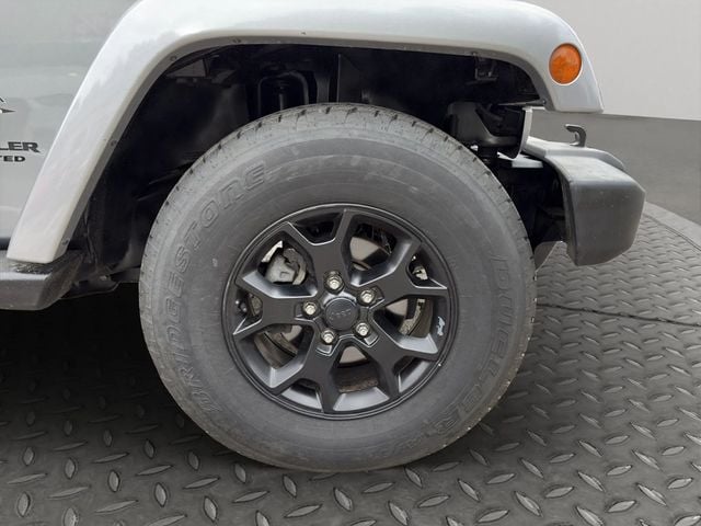2016 Jeep Wrangler Unlimited 4WD 4dr Sahara - 23023848 - 30