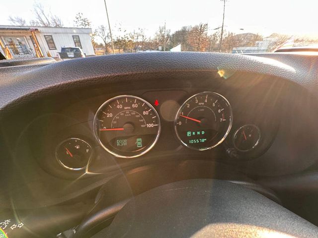 2016 Jeep Wrangler Unlimited 4WD 4dr Sahara - 22978230 - 25