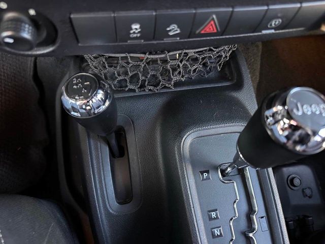 2016 Jeep Wrangler Unlimited 4WD 4dr Sahara - 22978230 - 27