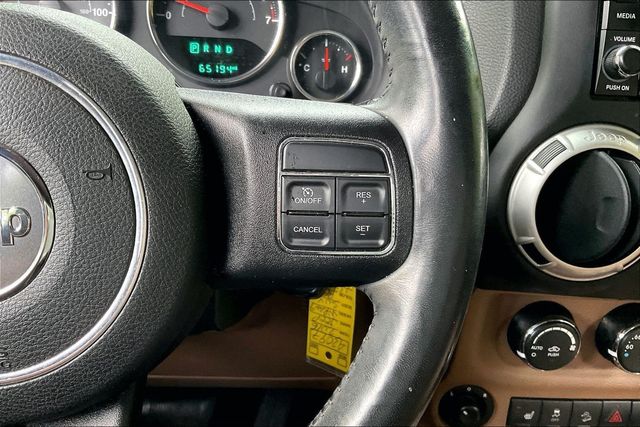 2016 Jeep Wrangler Unlimited 4WD 4dr Sahara - 23028032 - 22