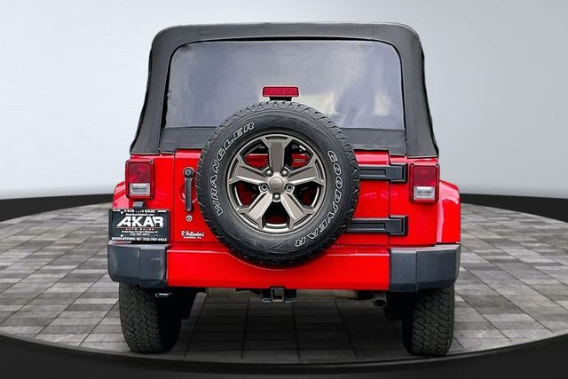2016 Jeep Wrangler Unlimited 4WD 4dr Sahara - 23028032 - 5