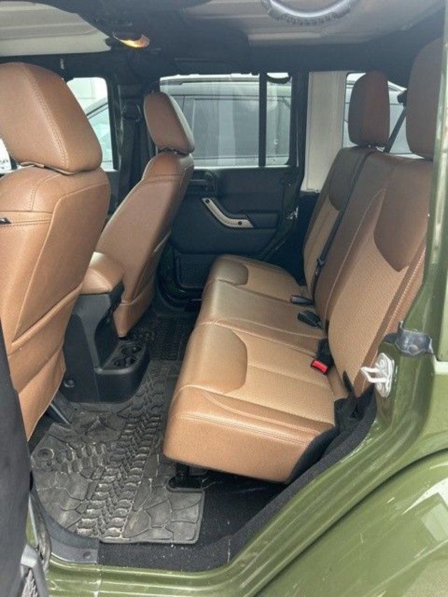 2016 Jeep Wrangler Unlimited 4WD 4dr Sahara - 23007234 - 9