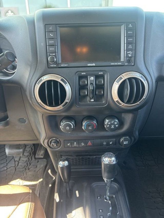 2016 Jeep Wrangler Unlimited 4WD 4dr Sahara - 23007234 - 20