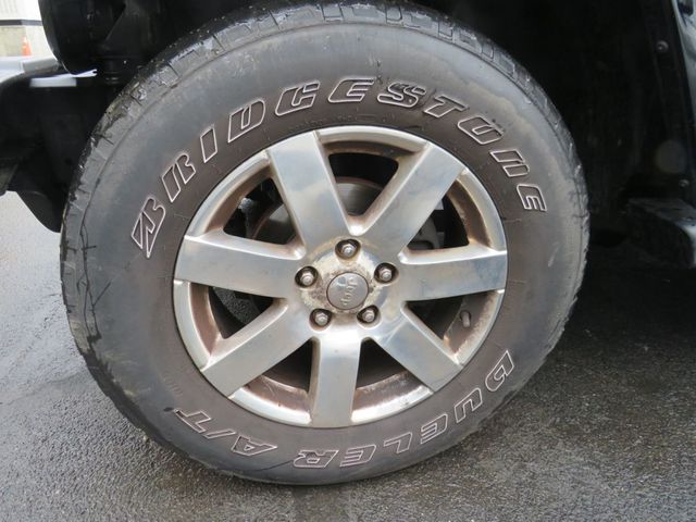 2016 Jeep Wrangler Unlimited 4WD 4dr Sahara(clear title) - 22995280 - 13