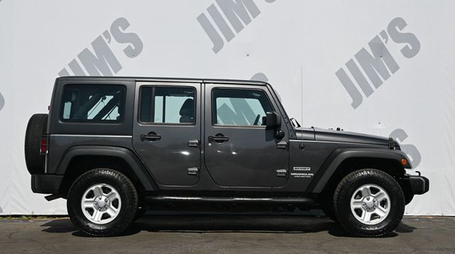2016 Jeep Wrangler Unlimited 4WD 4dr Sport - 22985237 - 3