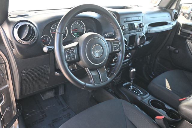 2016 Jeep Wrangler Unlimited 4WD 4dr Sport - 22985237 - 7