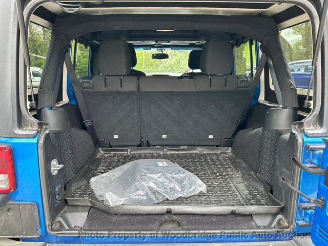 2016 Jeep Wrangler Unlimited 4WD 4dr Sport - 23016983 - 13