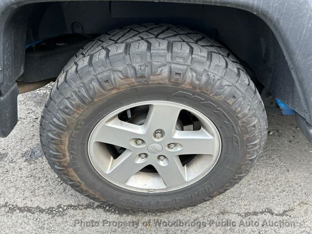 2016 Jeep Wrangler Unlimited 4WD 4dr Sport - 23016983 - 17