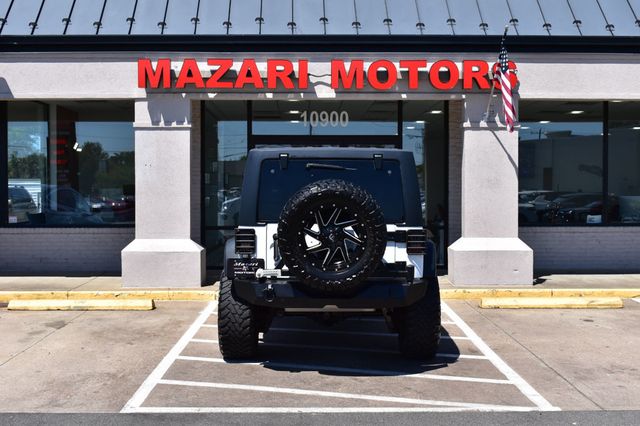 2016 Jeep Wrangler Unlimited 4WD 4dr Sport - 22999677 - 9