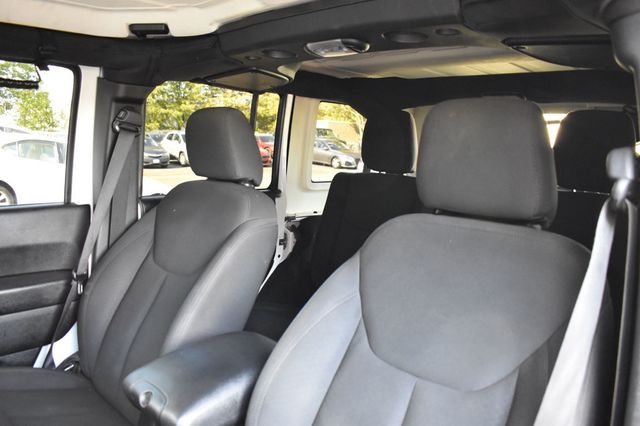 2016 Jeep Wrangler Unlimited 4WD 4dr Sport - 22999677 - 12