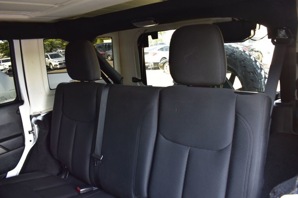 2016 Jeep Wrangler Unlimited 4WD 4dr Sport - 22999677 - 21