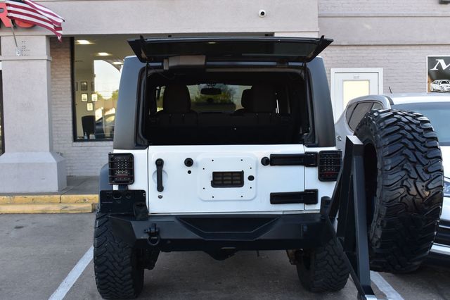 2016 Jeep Wrangler Unlimited 4WD 4dr Sport - 22999677 - 37