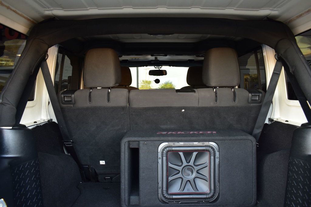 2016 Jeep Wrangler Unlimited 4WD 4dr Sport - 22999677 - 42
