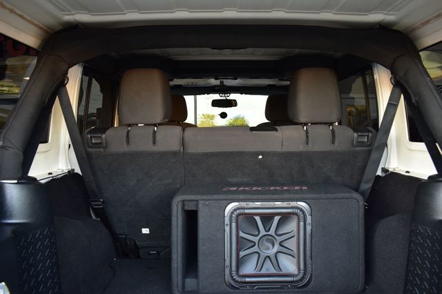 2016 Jeep Wrangler Unlimited 4WD 4dr Sport - 22999677 - 42