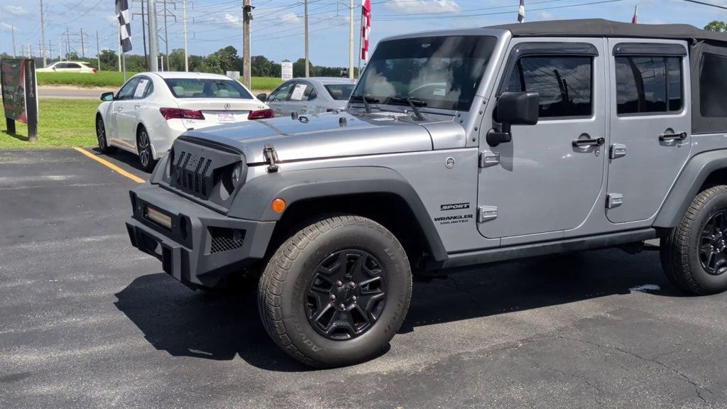 Jeep Wrangler Unlimited 4WD 4dr Sport photo 4