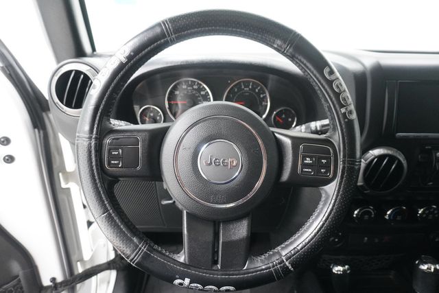 2016 Jeep Wrangler Unlimited 4WD 4dr Sport - 23039888 - 15