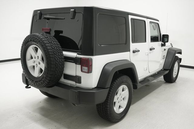 2016 Jeep Wrangler Unlimited 4WD 4dr Sport - 23039888 - 3