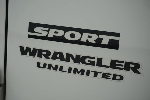 2016 Jeep Wrangler Unlimited 4WD 4dr Sport - 23039888 - 7