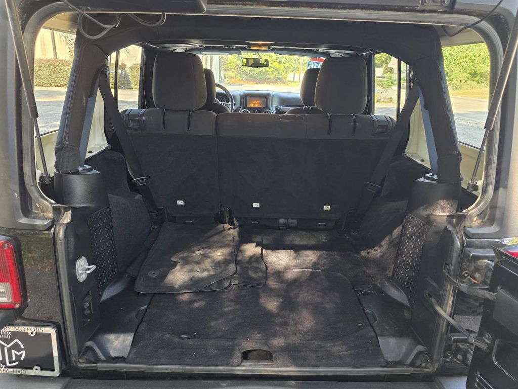 2016 Jeep Wrangler Unlimited Sport photo 11