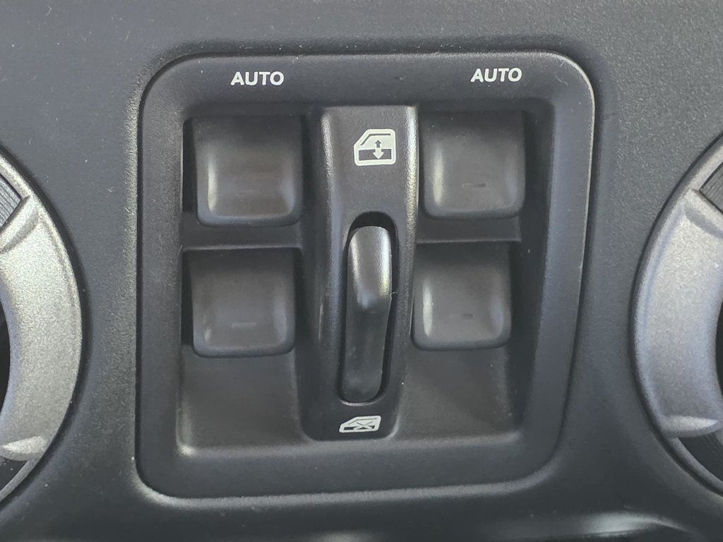 2016 Jeep Wrangler Unlimited Sport photo 15
