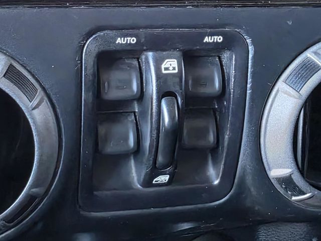 2016 Jeep Wrangler Unlimited 4WD 4dr Sport - 22982684 - 14