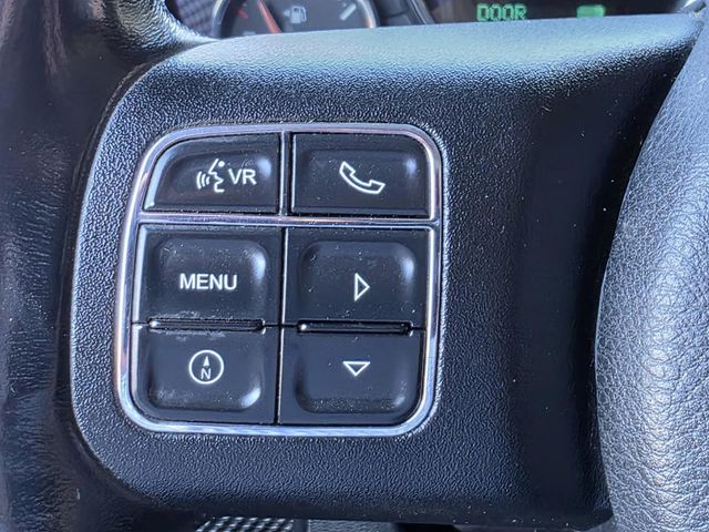 2016 Jeep Wrangler Unlimited 4WD 4dr Sport - 22982684 - 17