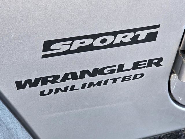 2016 Jeep Wrangler Unlimited 4WD 4dr Sport - 22982684 - 26