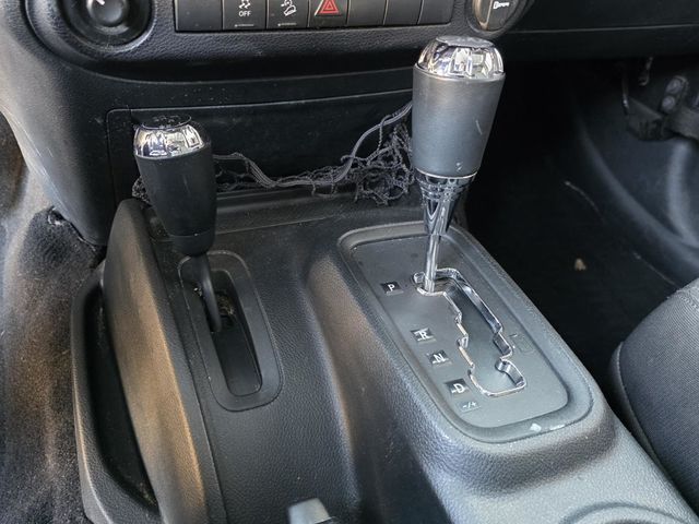 2016 Jeep Wrangler Unlimited 4WD 4dr Sport - 22982688 - 17