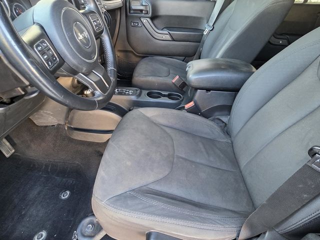 2016 Jeep Wrangler Unlimited 4WD 4dr Sport - 22982688 - 5