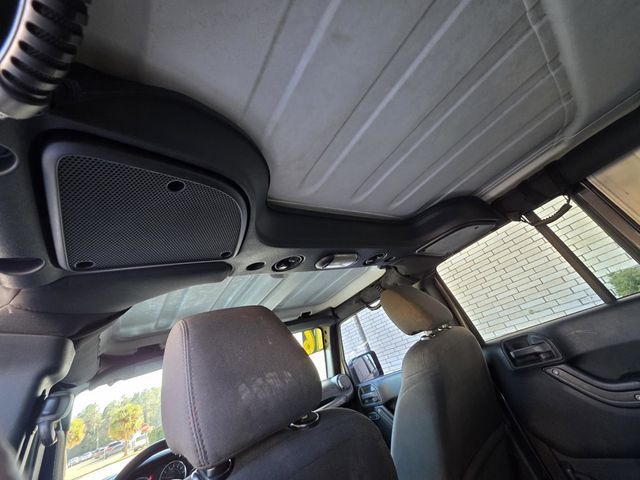 2016 Jeep Wrangler Unlimited 4WD 4dr Sport - 22982688 - 8