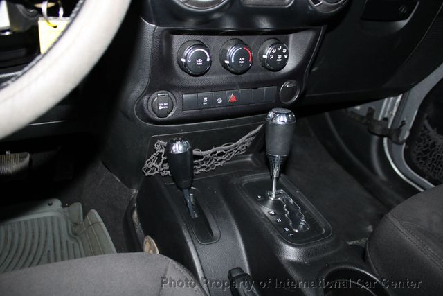 2016 Jeep Wrangler Unlimited 4WD 4dr Sport - 22942428 - 17