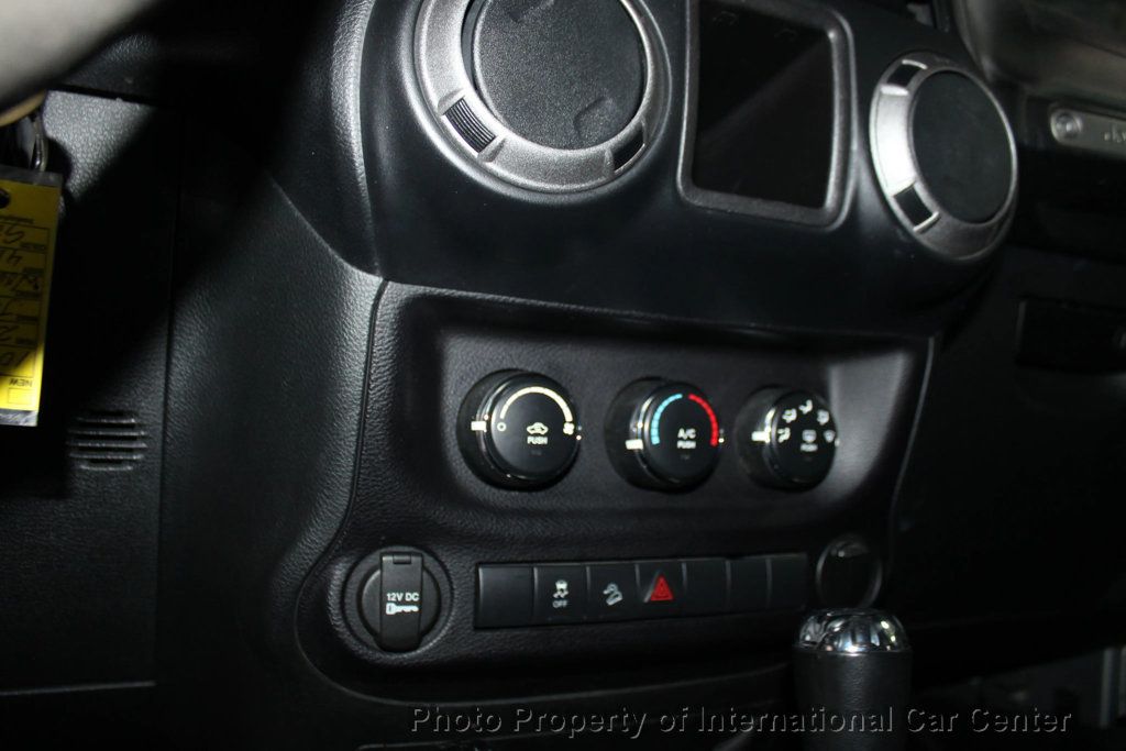 2016 Jeep Wrangler Unlimited 4WD 4dr Sport - 22942428 - 18