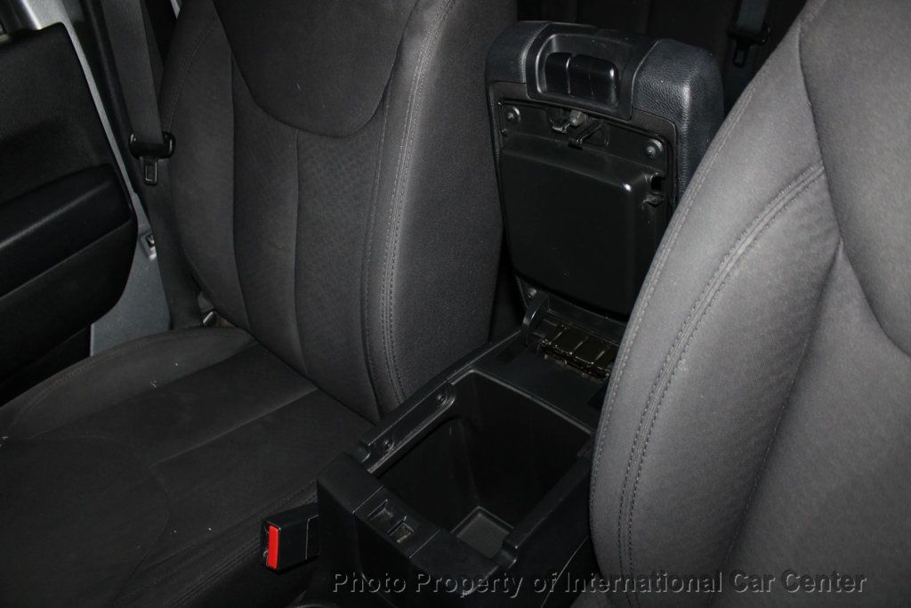 2016 Jeep Wrangler Unlimited 4WD 4dr Sport - 22942428 - 21