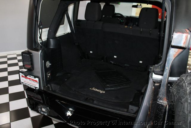 2016 Jeep Wrangler Unlimited 4WD 4dr Sport - 22942428 - 28