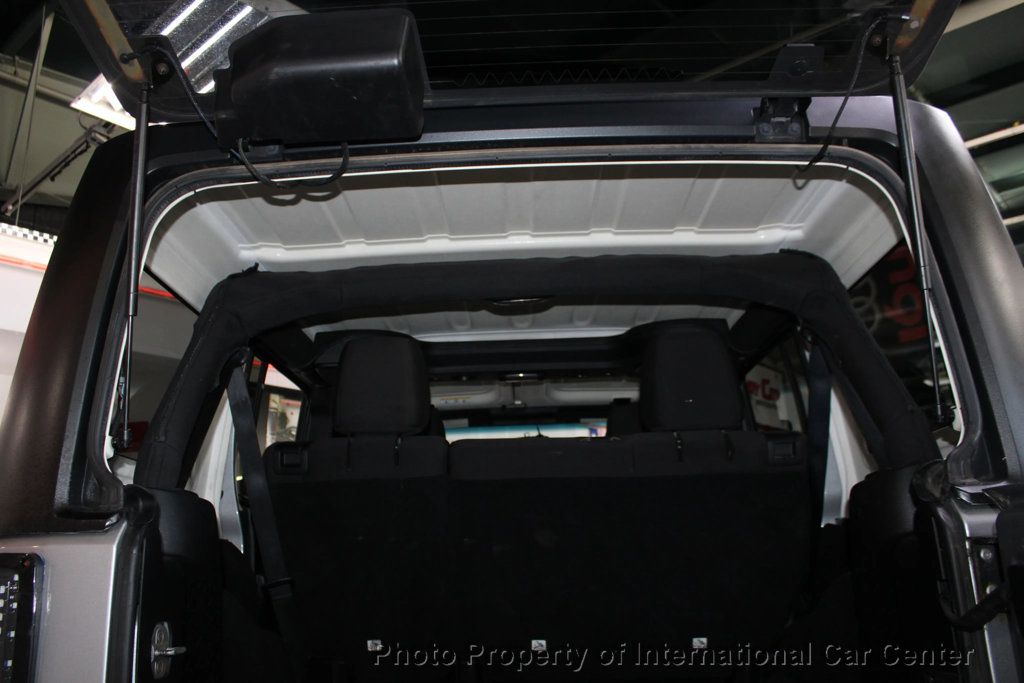 2016 Jeep Wrangler Unlimited 4WD 4dr Sport - 22942428 - 30