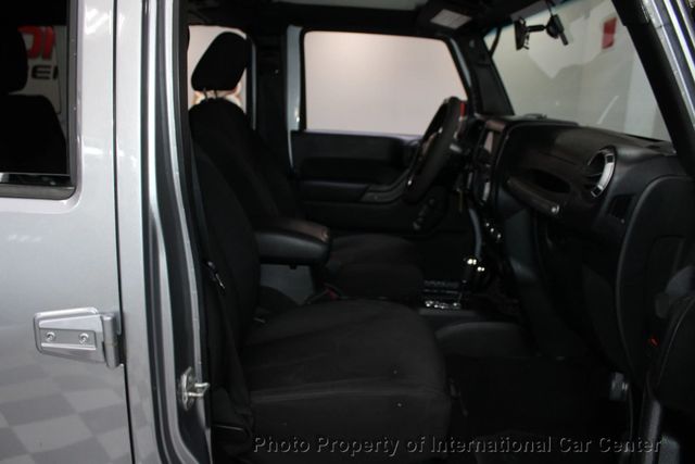 2016 Jeep Wrangler Unlimited 4WD 4dr Sport - 22942428 - 34