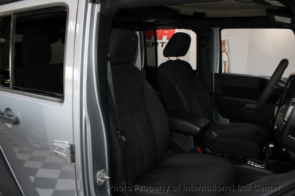 2016 Jeep Wrangler Unlimited 4WD 4dr Sport - 22942428 - 35