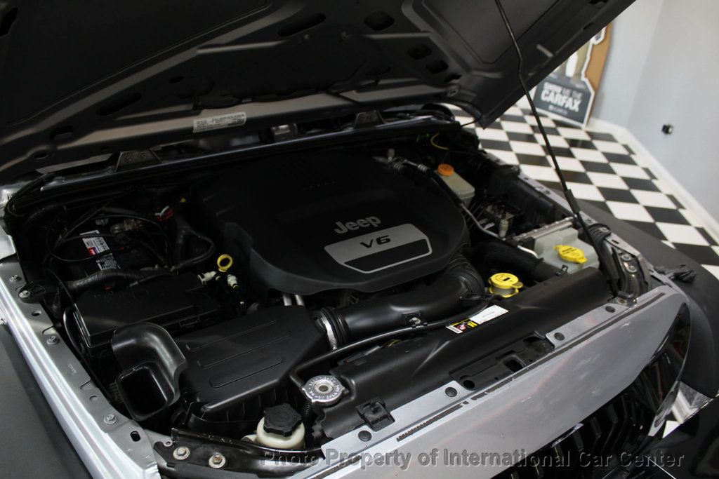 2016 Jeep Wrangler Unlimited 4WD 4dr Sport - 22942428 - 39
