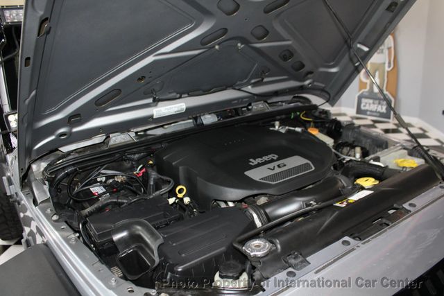 2016 Jeep Wrangler Unlimited 4WD 4dr Sport - 22942428 - 40