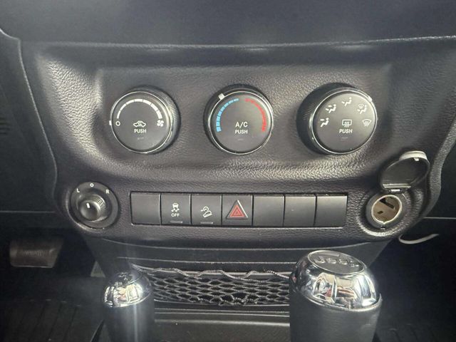 2016 Jeep Wrangler Unlimited 4WD 4dr Sport - 22930521 - 18