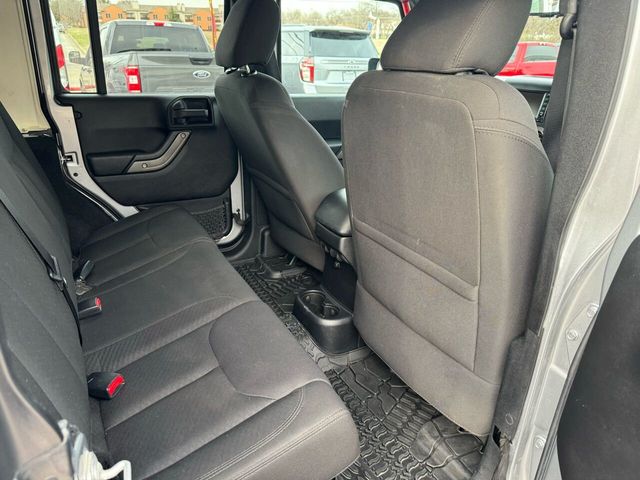 2016 Jeep Wrangler Unlimited 4WD 4dr Sport - 22326257 - 14