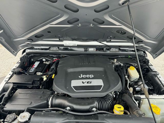 2016 Jeep Wrangler Unlimited 4WD 4dr Sport - 22326257 - 21