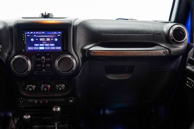 2016 Jeep Wrangler Unlimited 4WD 4dr Sport - 23078667 - 18
