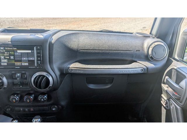 2016 Jeep Wrangler Unlimited 4WD 4dr Sport - 22871199 - 27