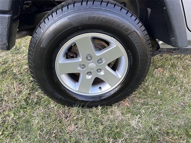 2016 Jeep Wrangler Unlimited 4WD 4dr Sport - 22949313 - 14