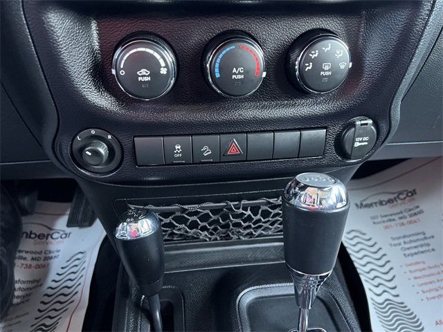 2016 Jeep Wrangler Unlimited 4WD 4dr Sport - 22949313 - 22