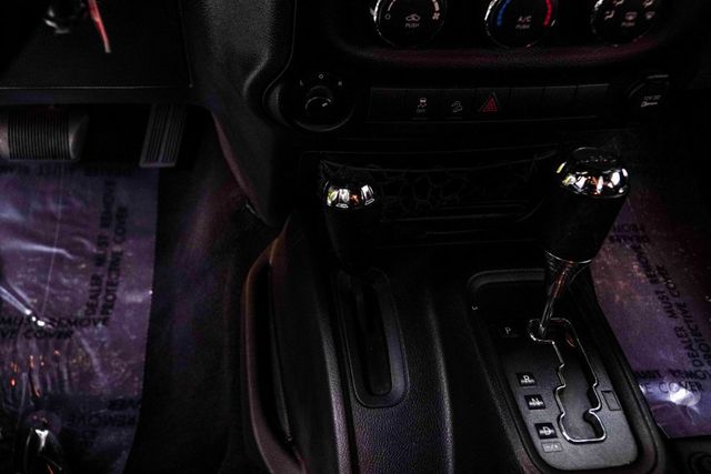 2016 Jeep Wrangler Unlimited 4WD 4dr Sport - 22965270 - 18