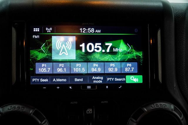 2016 Jeep Wrangler Unlimited 4WD 4dr Sport - 22965270 - 21